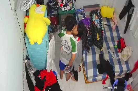 sex nữ sinh vú to Gã chồng yếu sinh lí để cô bé cô vợ cho bạn thân chơi
